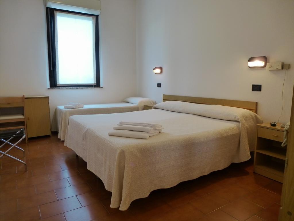 Hotel Daniela Ferrara Room photo